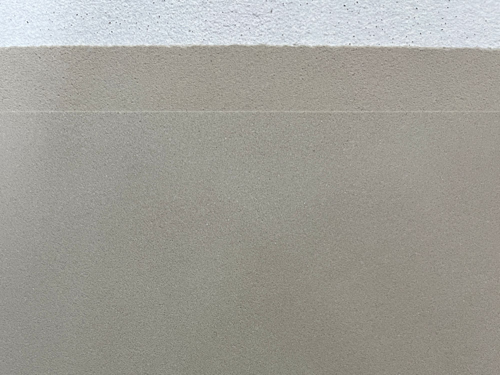 B90